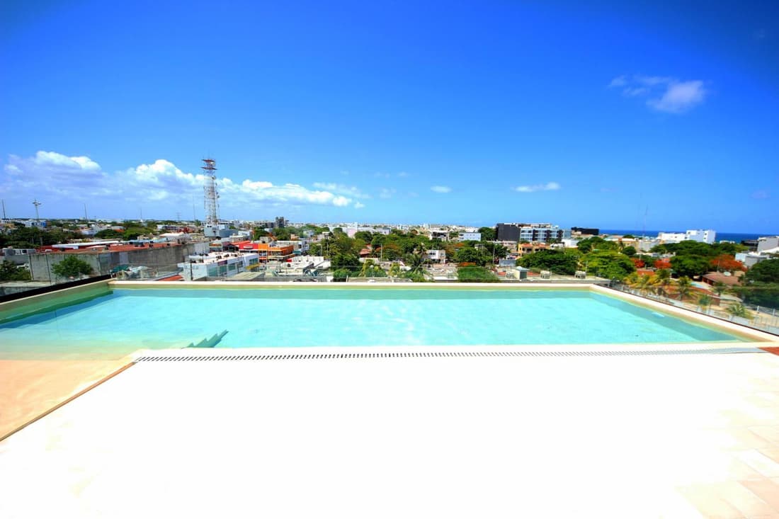 Spacious Studio, incredible rooftop with sea view