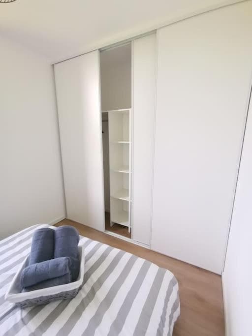 LE MEDITERRANEEN *T2 (40m²) *WIFI*PARKING PRIVE*