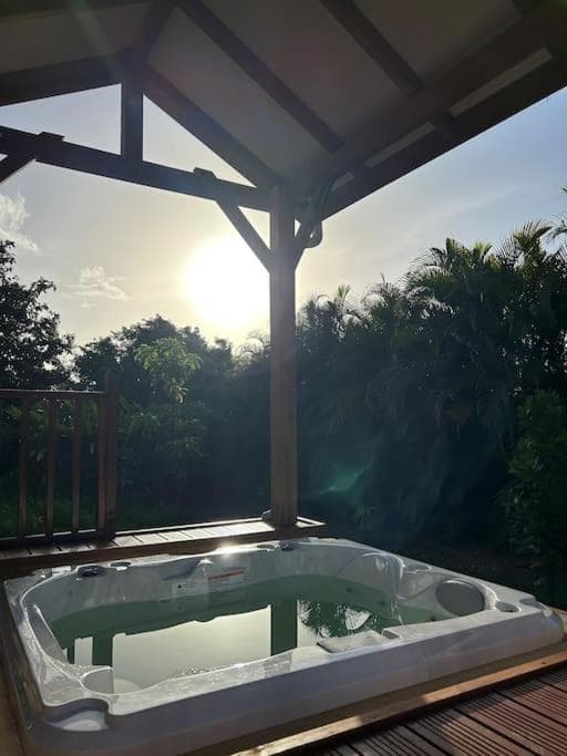 Bungalow avec jacuzzi privatif