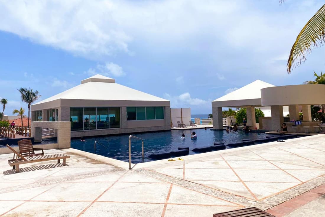 Beach, fun & relax at the Hotel Zone in Cancun