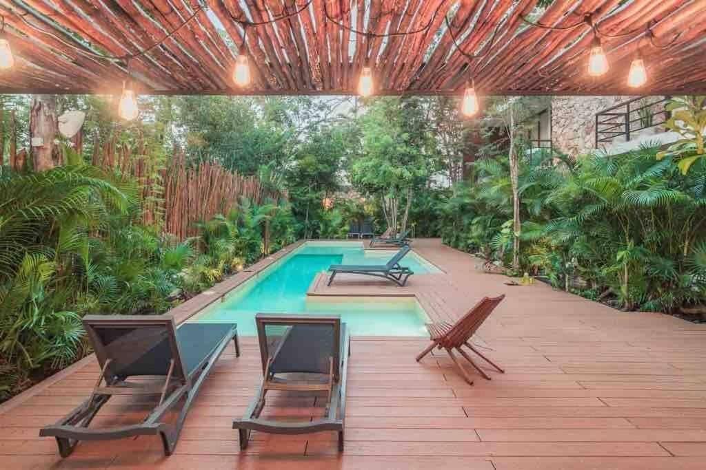 Luxury 2 BDR 2 BTH 2 Bikes Jacuzzi FibOptic WiFi.