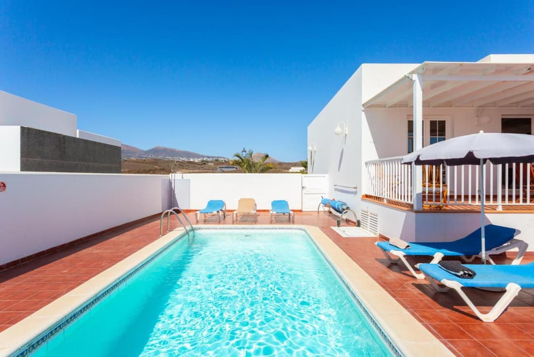 Villa Tania