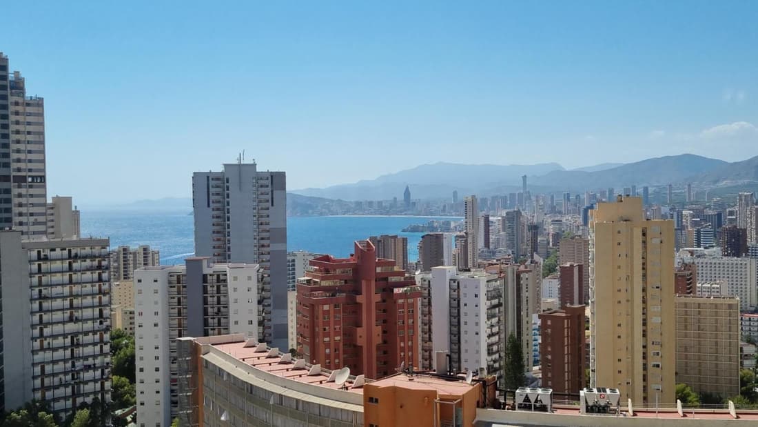 Benidorm Sky 9