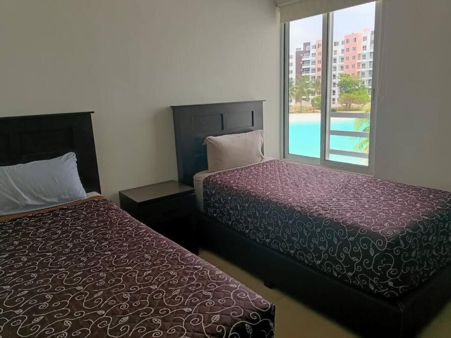 Beautiful condo in Cancun! Dreams Lagoon