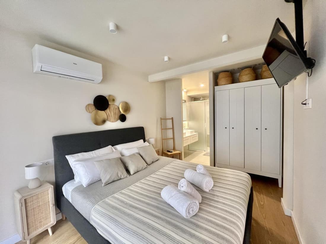 Cozy San Cristobal Apartment in Heart of Alicante