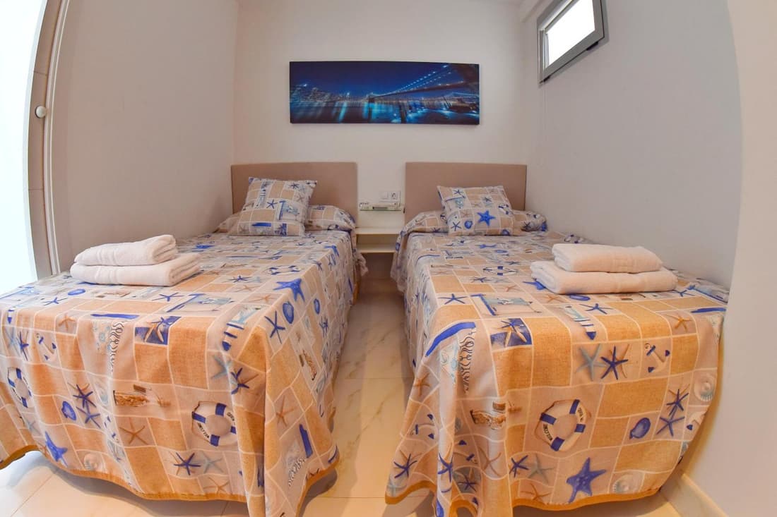Los Caballos Vip playa Levante