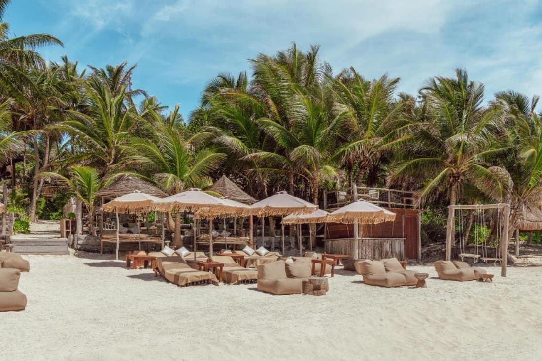 Sherlock - Swim up Suite & Gym & Beach Club Access