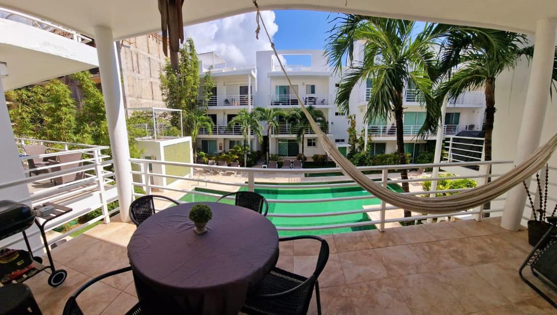 Playa del Carmen Tranquil Resort Pool Walk to 5th Ave and Beach