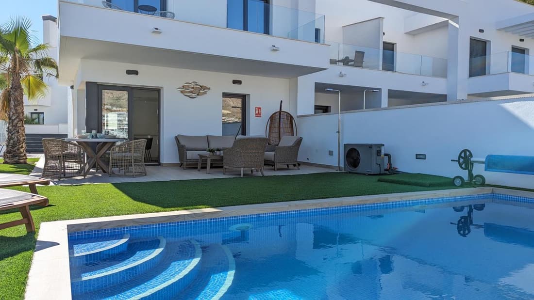 PANORAMIC pool & mountains house