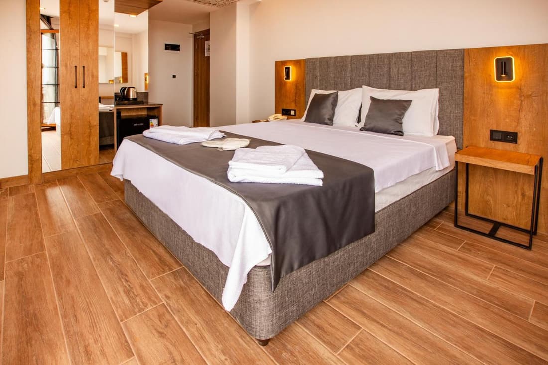 Grand Business Hotel