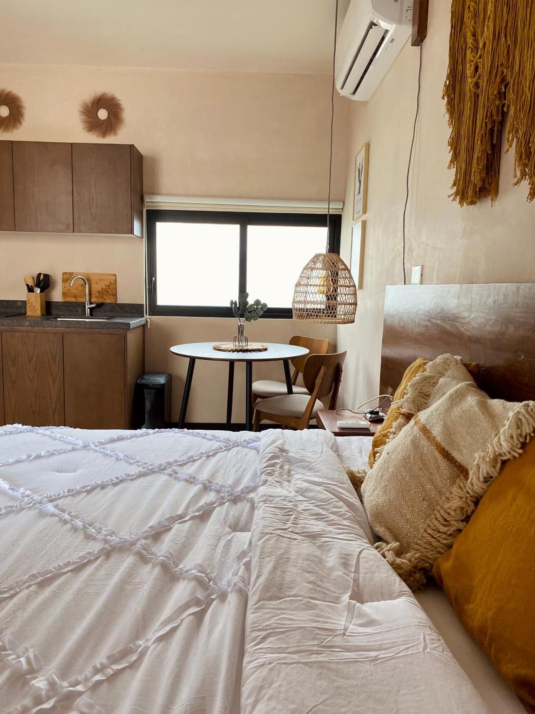 Luxurious Jungle Studio