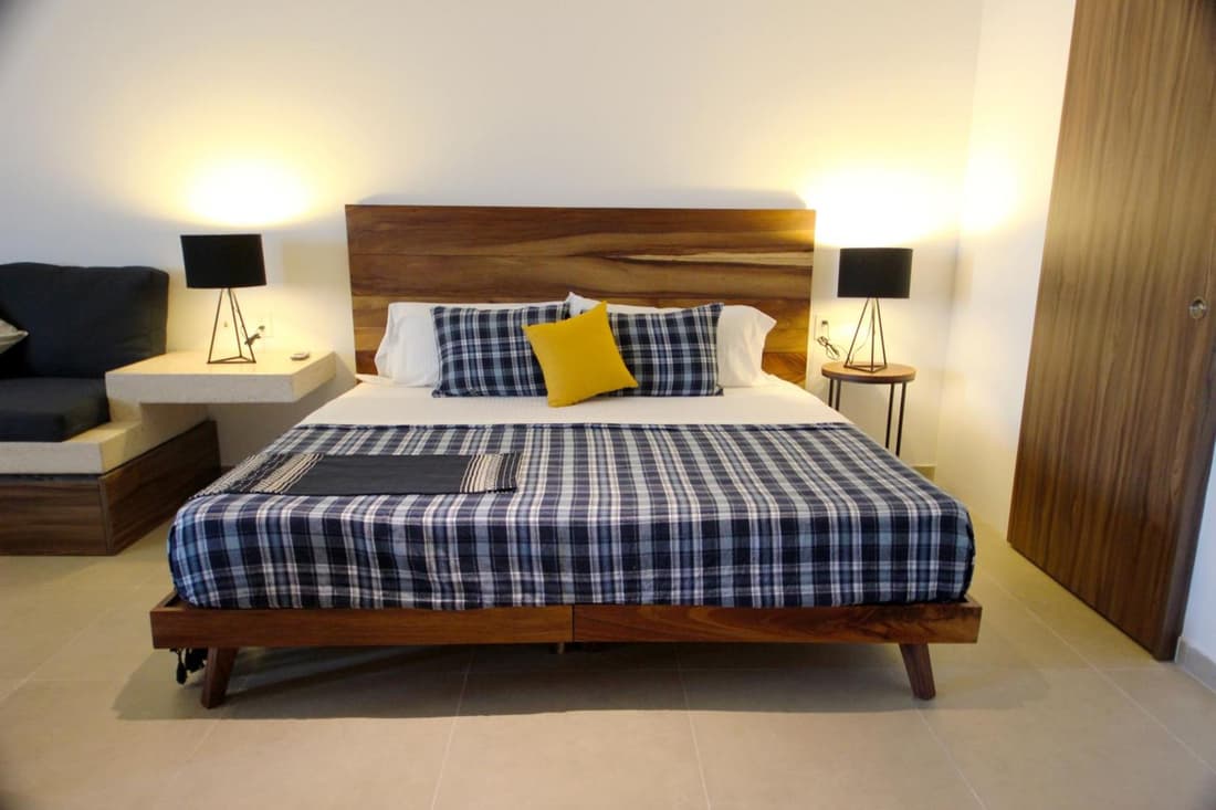 Spacious Studio, amazing rooftop with sea view