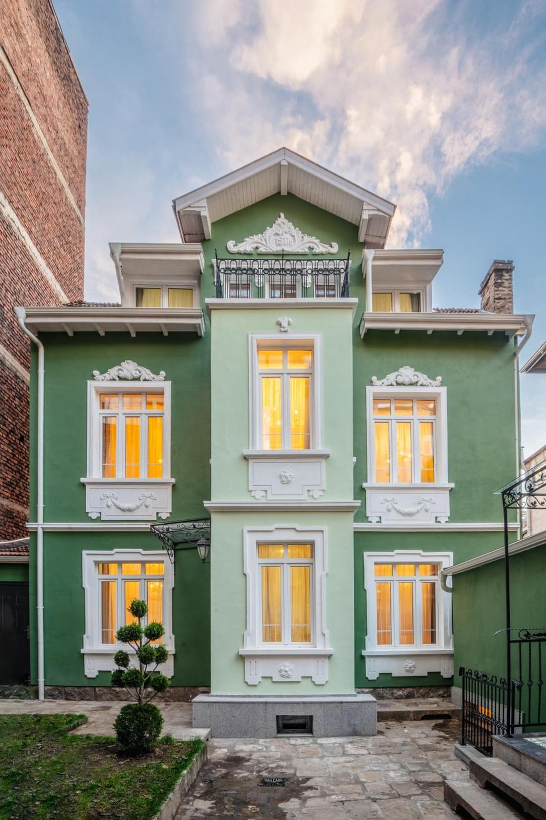 Serdika Old City House