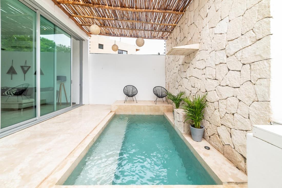 Relaxing 2 bedroom apartement in the center of tulum with private pool and terrace