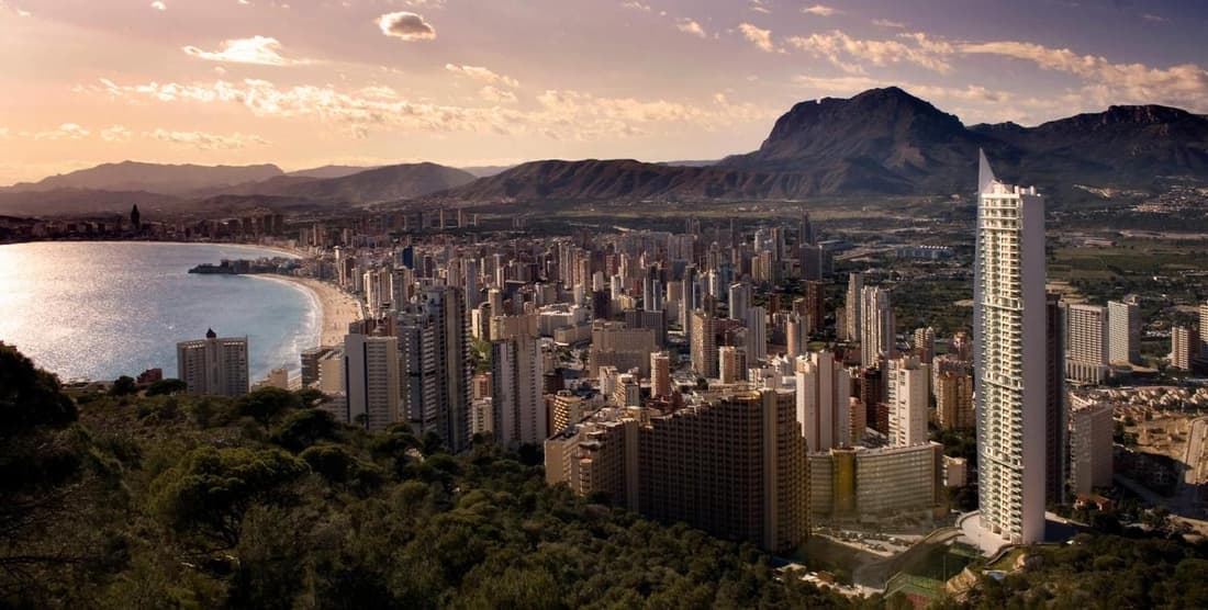 Benidorm Sky 18