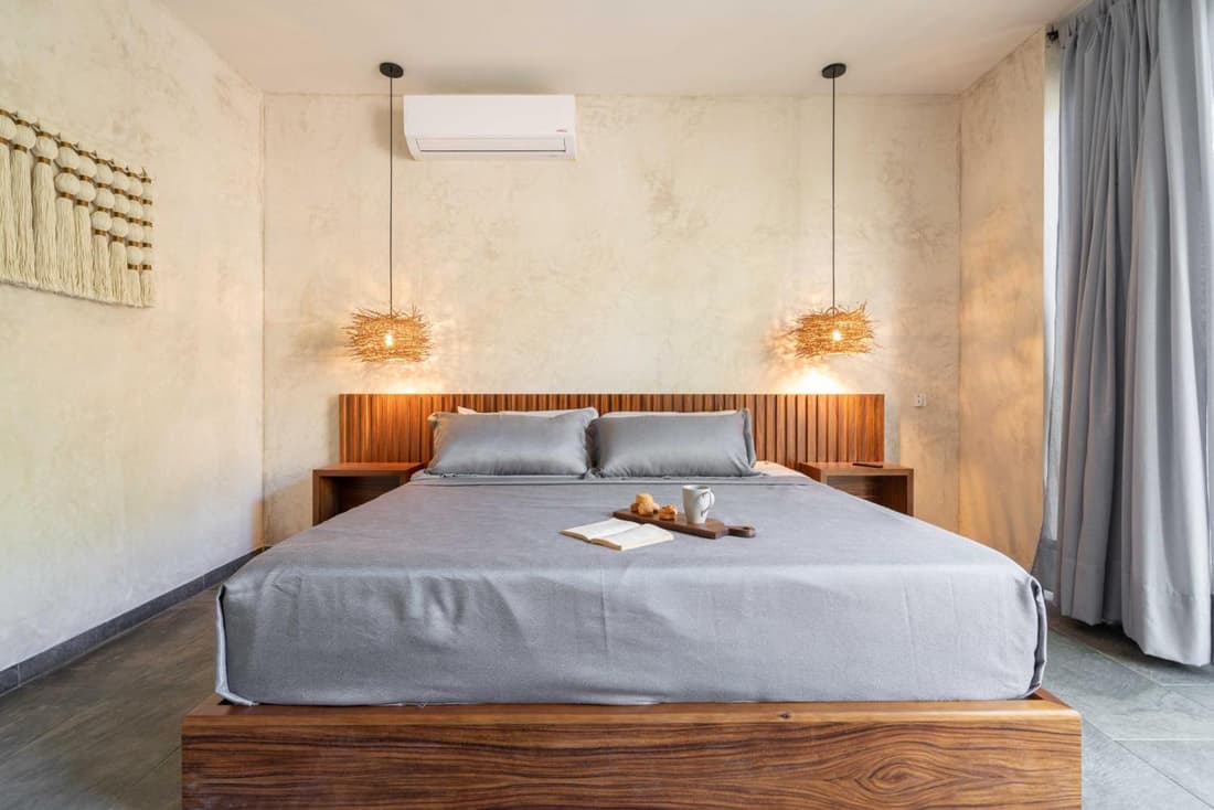 Twelve O'Clock - Luxury Villas