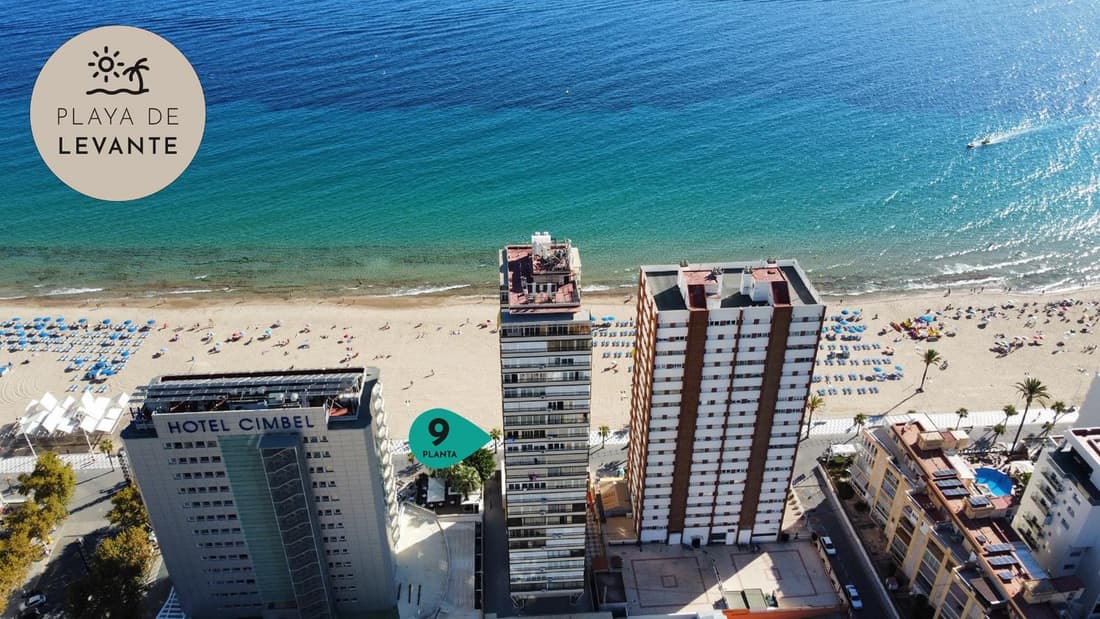 Estudio con sofá cama directamente en la playa - sin dormitorio
