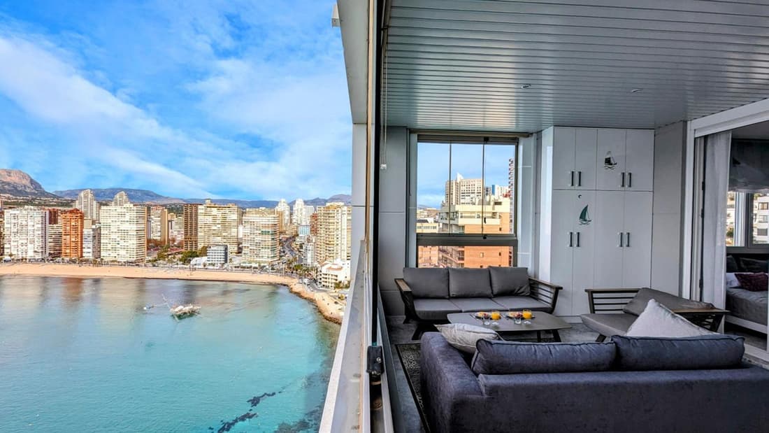 GEMELOS Levante beachfront apartment
