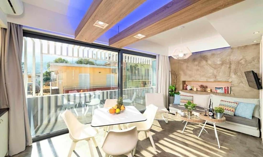 Erasmia Beachside Suites