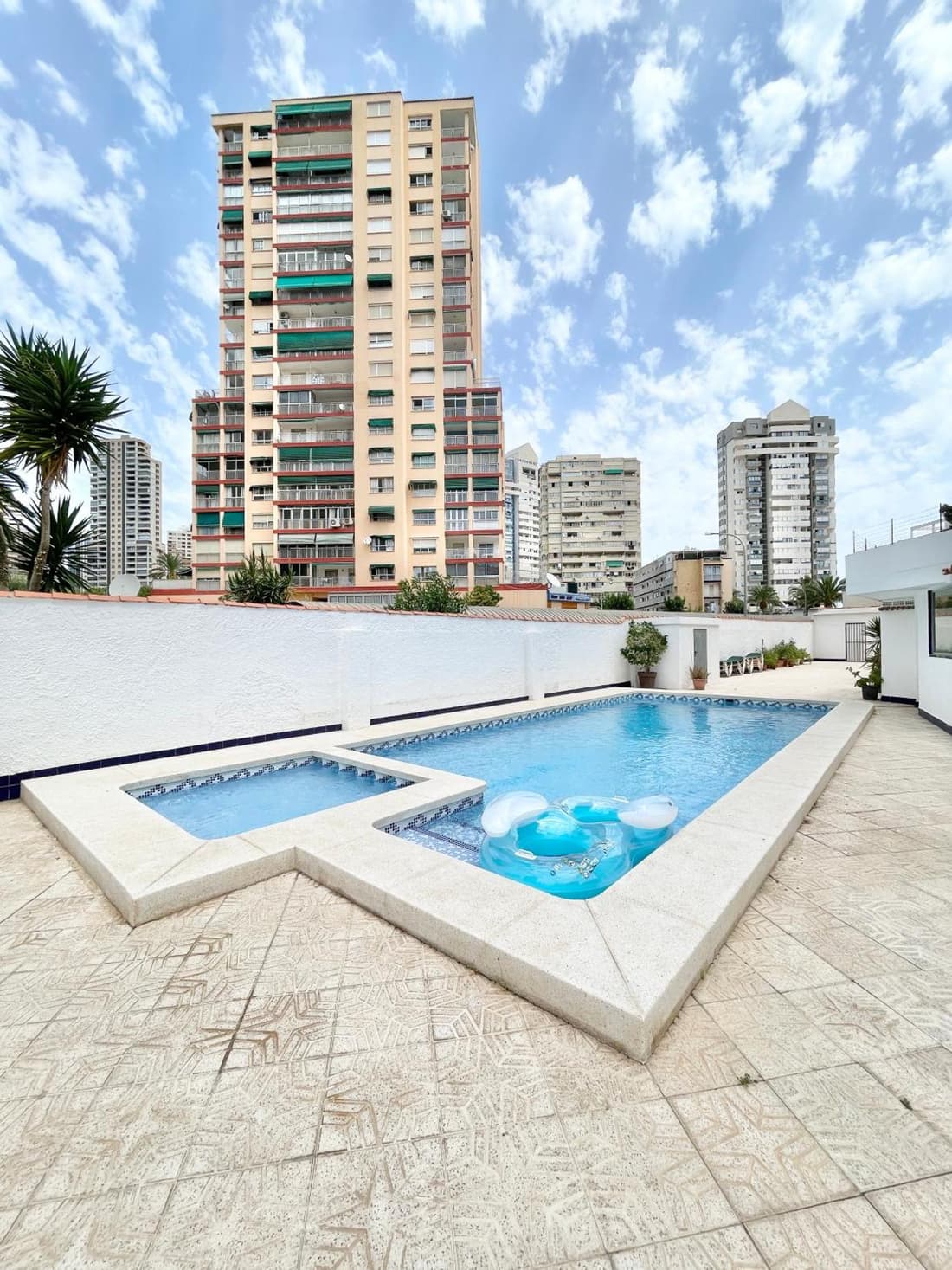 New Square Ibiza