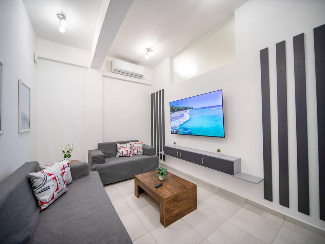 Cozy 1 Bedroom Apartment in Heart of Sosa