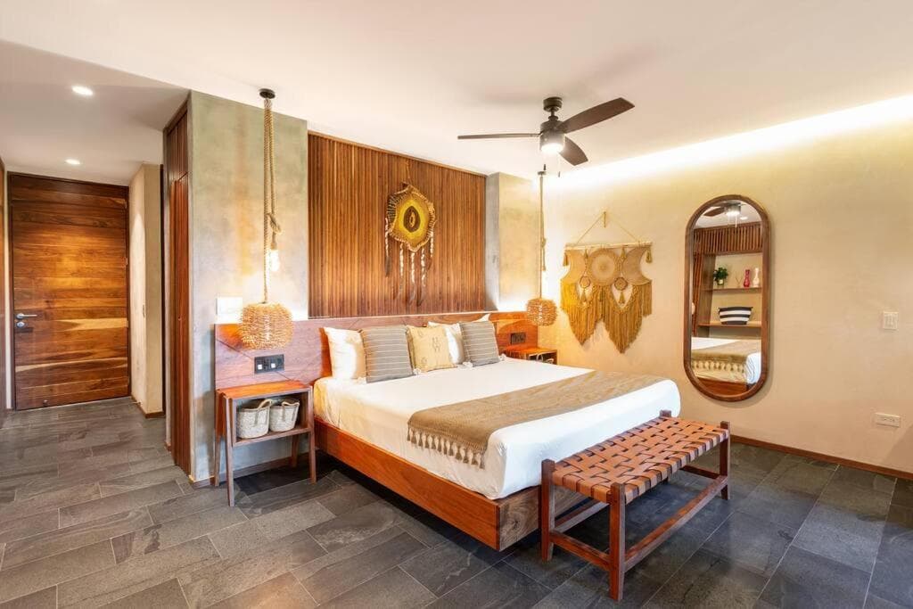 5 Star NEW Luxury Condo with Infinity & Cenote Pools