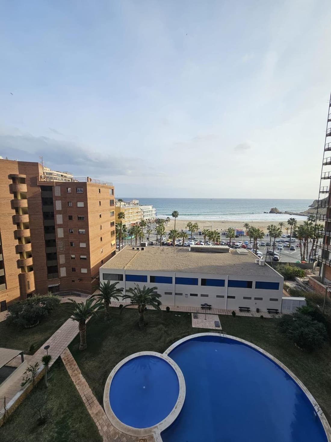 Frente al Mar Cala de Finestrat.