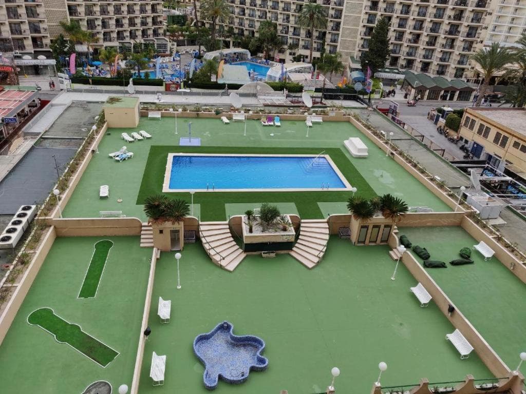 ARENA 8 Levante Beach