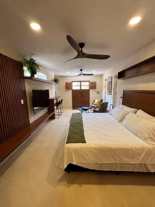 Luxury Boutique Studio
