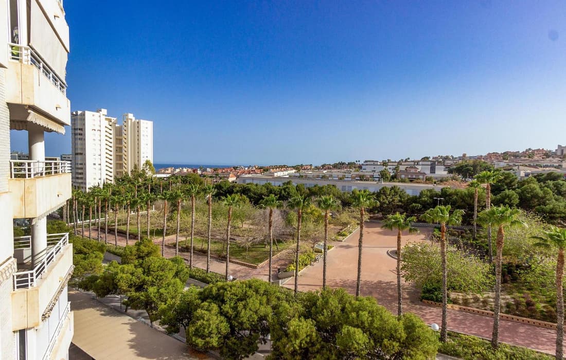 Lovely Apartment In Alacant With Wifi