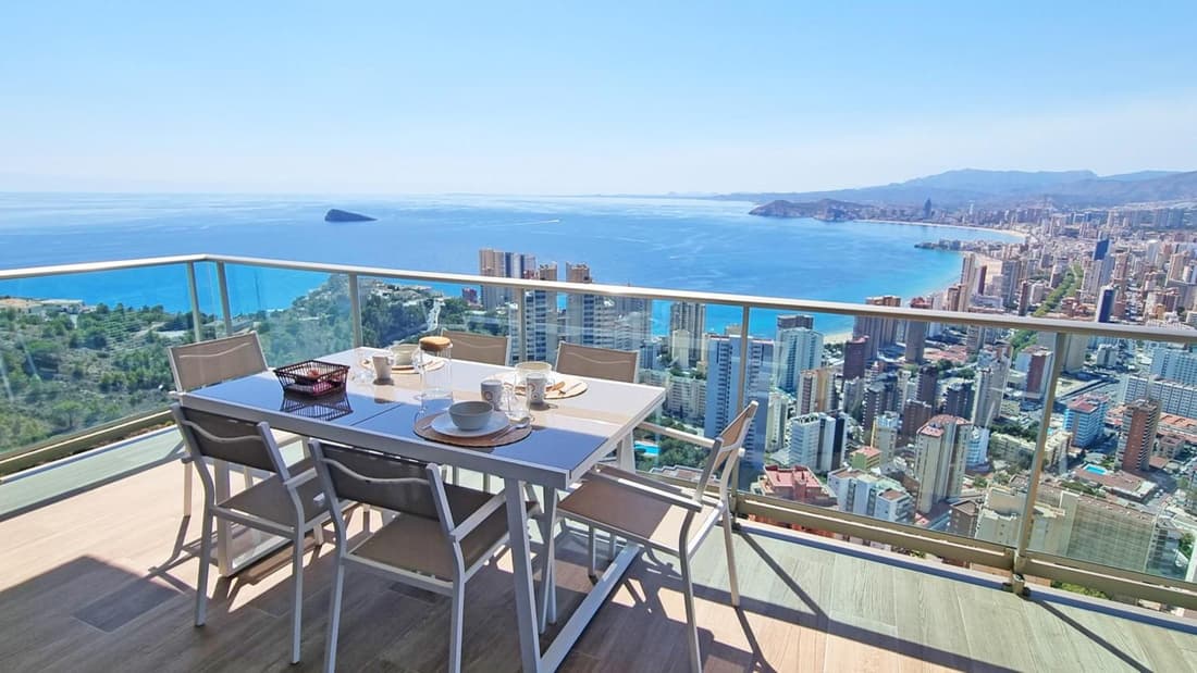 Benidorm Sky 38