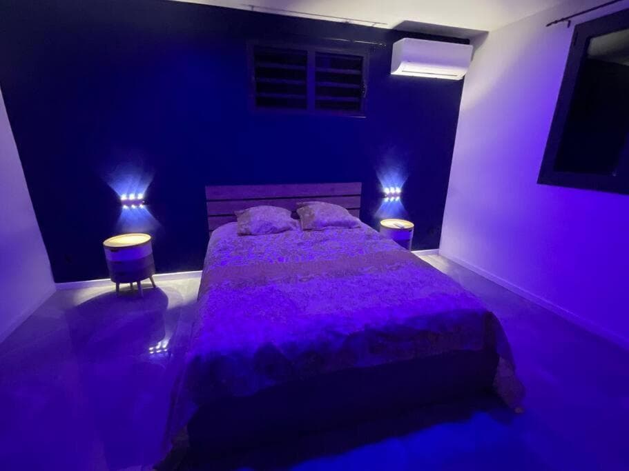 Residence Peace & Joy - Piscine privée - Netflix
