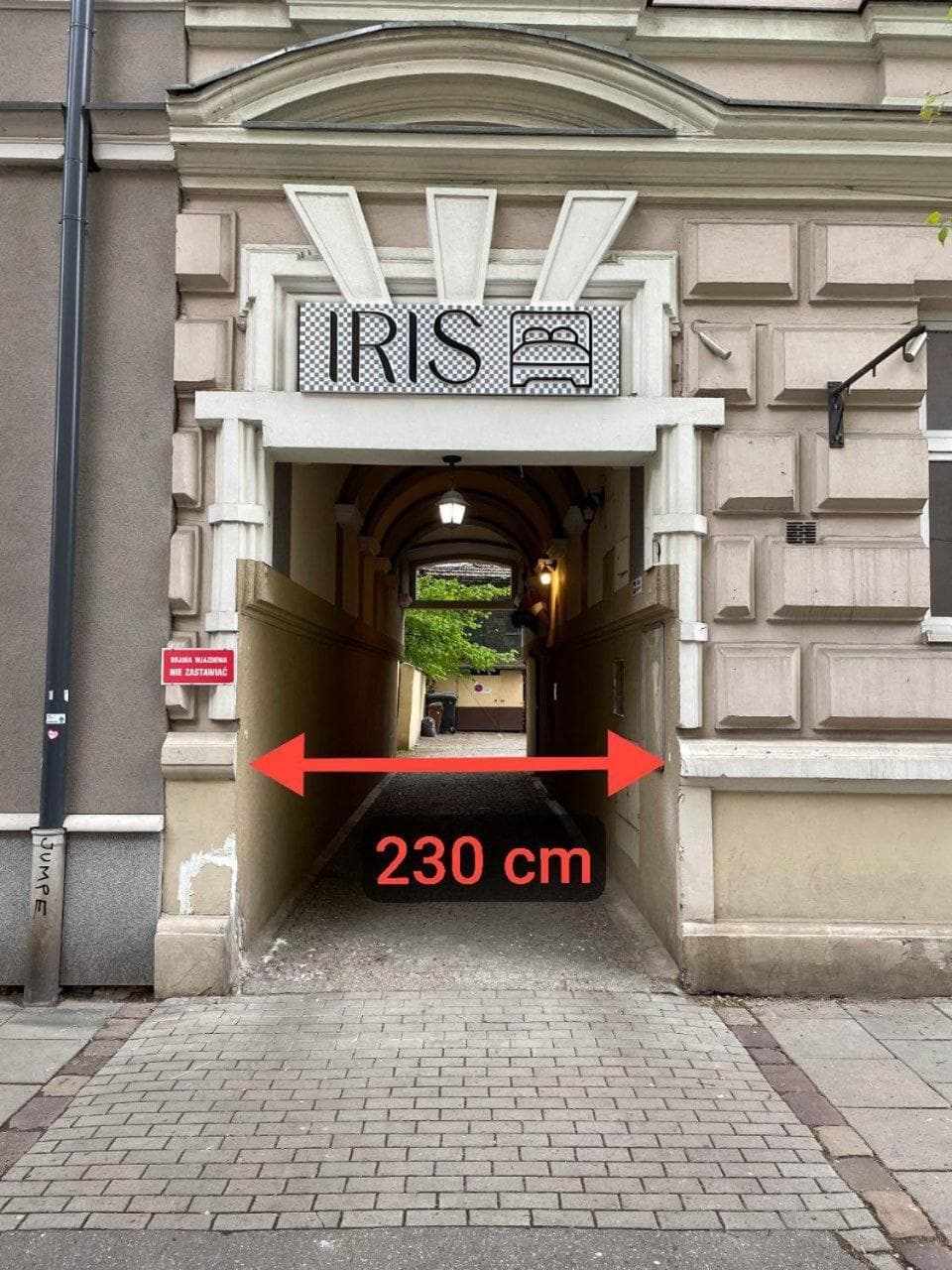IRIS Aparthotel