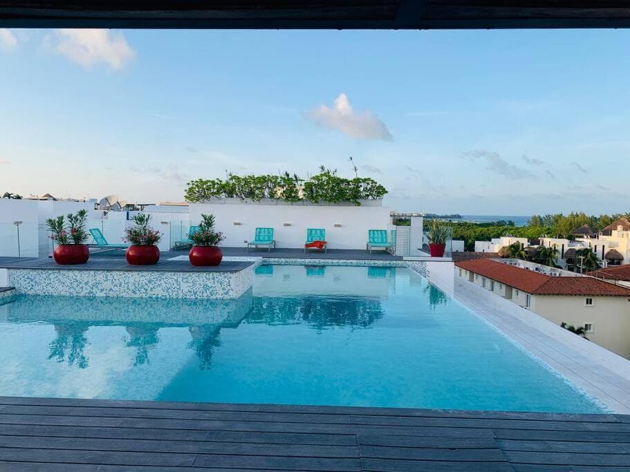 Beautiful Bali-Boho design Loft - Two blocks from sea