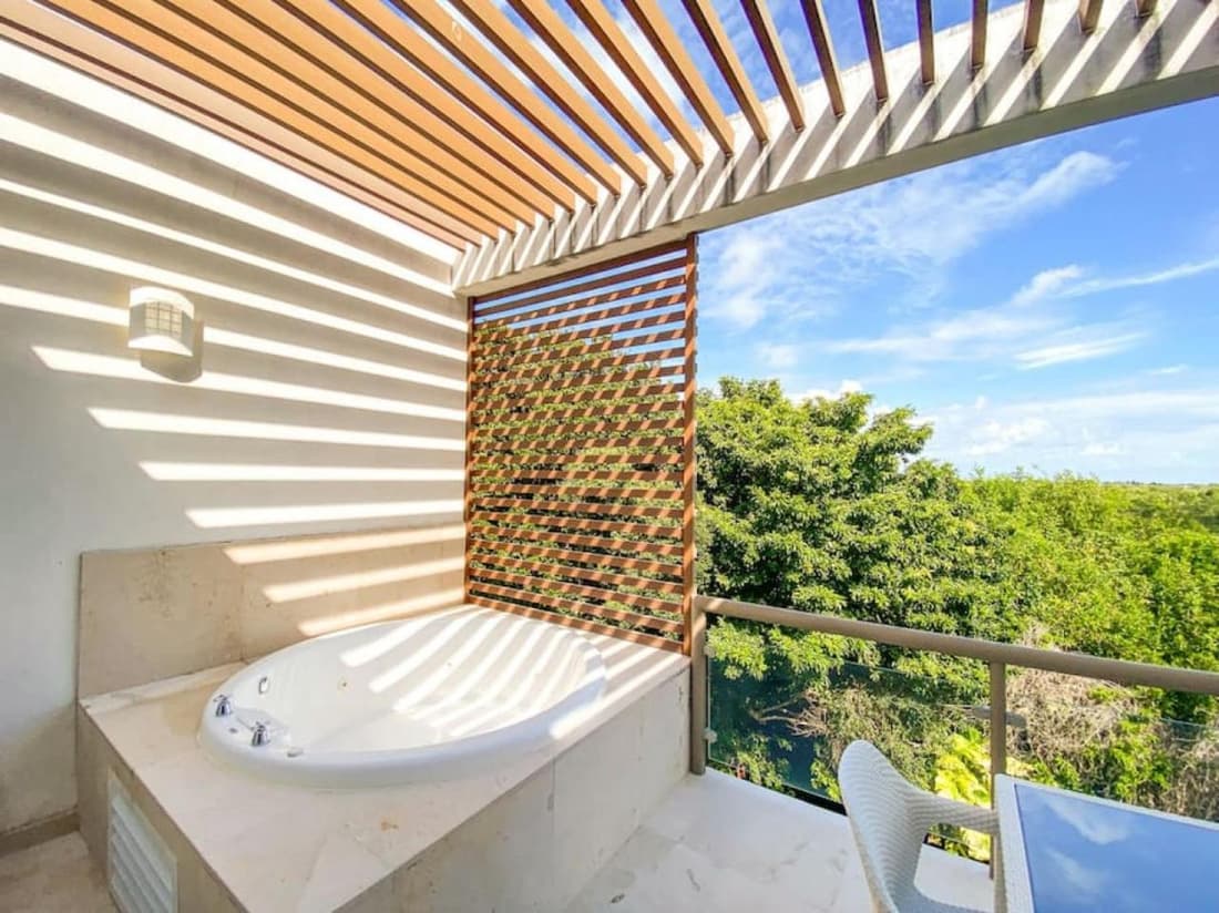 Quetzal Condos - Tulum Country Club Resort 2BR Home with Private Jacuzzi