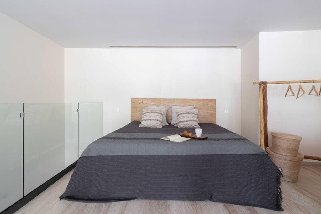 Moderno Loft Temple II A112 By Sandy Powerful