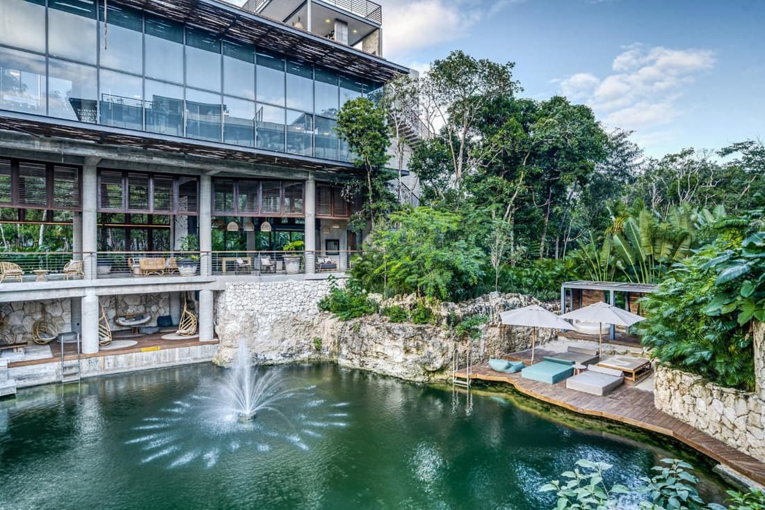 Divine 1BR Swim Up with Cenote and Gym