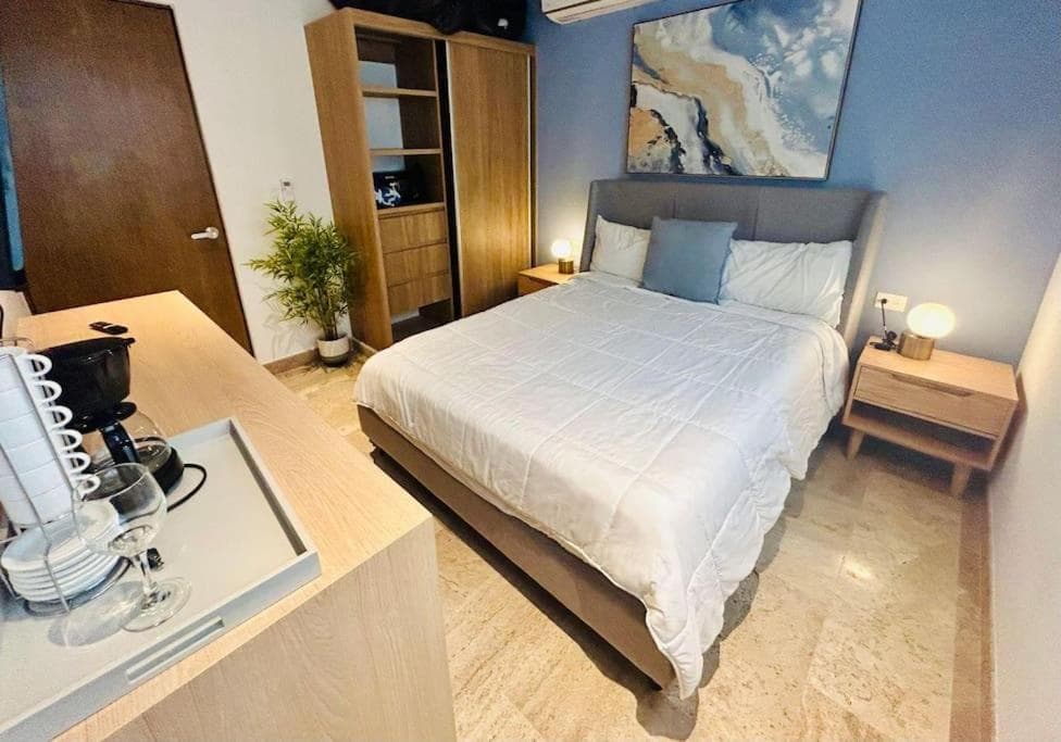 Large terrace 4th floor 2 bdrs condo at IPANA A by DPM