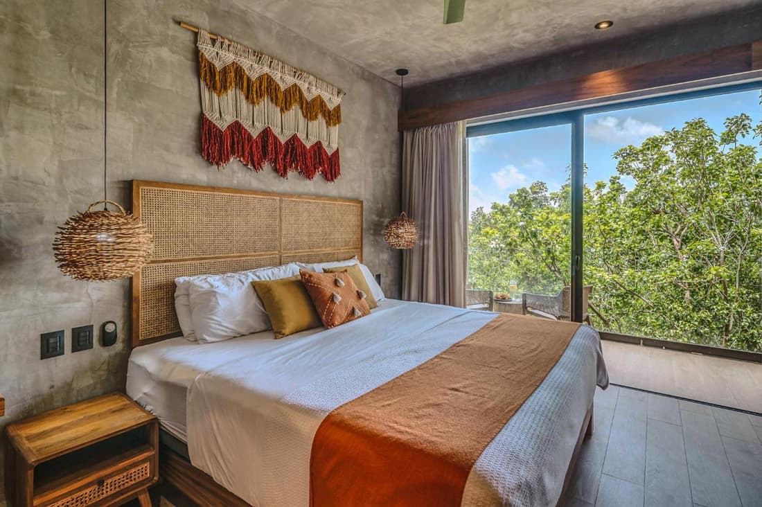 Stylish Studio PH with Private Pool-Gym-Superstore