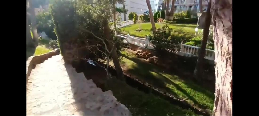 NUEVO APTO PARA HASTA 6 PERSONAS MUY CERCA DE PLAYA LEVANTE BENIDORM CON JARDÍNES Y GRAN PISCINA , PISTA DE TENnIS Y FUTBOL DEPORTES Y ZONA INFANTIL ,EN URBANIZACIÓN CON PARKING