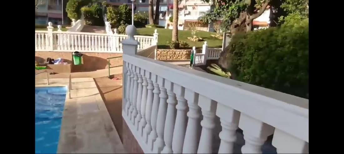 NUEVO APTO PARA HASTA 6 PERSONAS MUY CERCA DE PLAYA LEVANTE BENIDORM CON JARDÍNES Y GRAN PISCINA , PISTA DE TENnIS Y FUTBOL DEPORTES Y ZONA INFANTIL ,EN URBANIZACIÓN CON PARKING