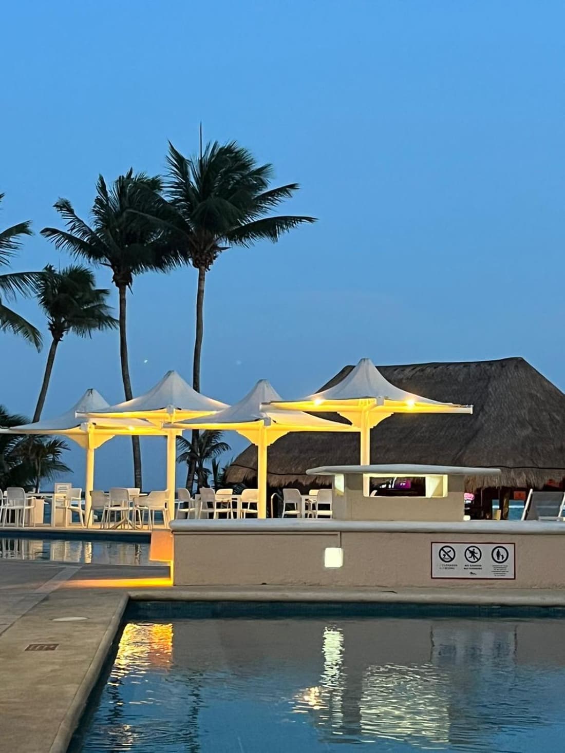 Spacious and comfortable apartment w pool and golf