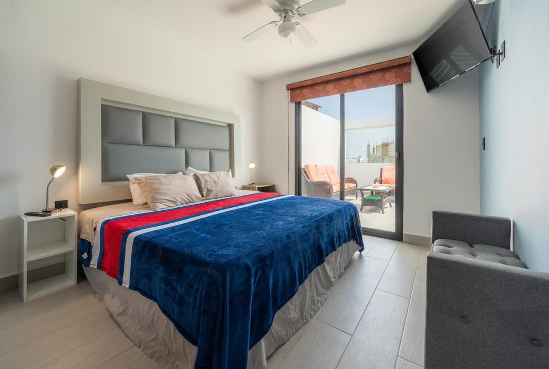 Edén en las alturas Apartamento con terraza y piscina privada