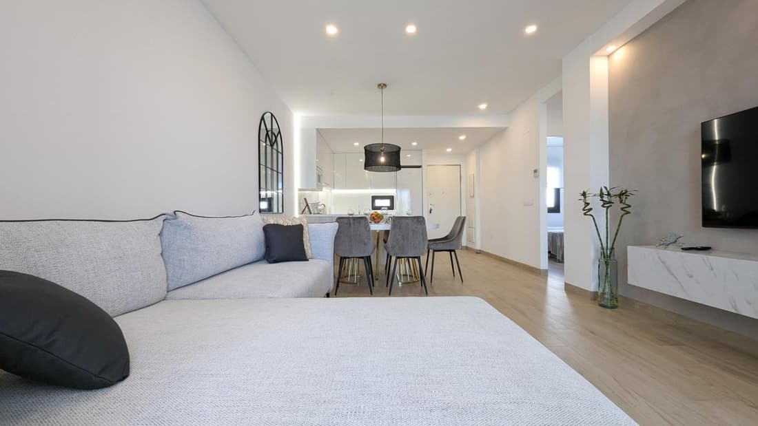 SUNNY HILLS sweet apartment