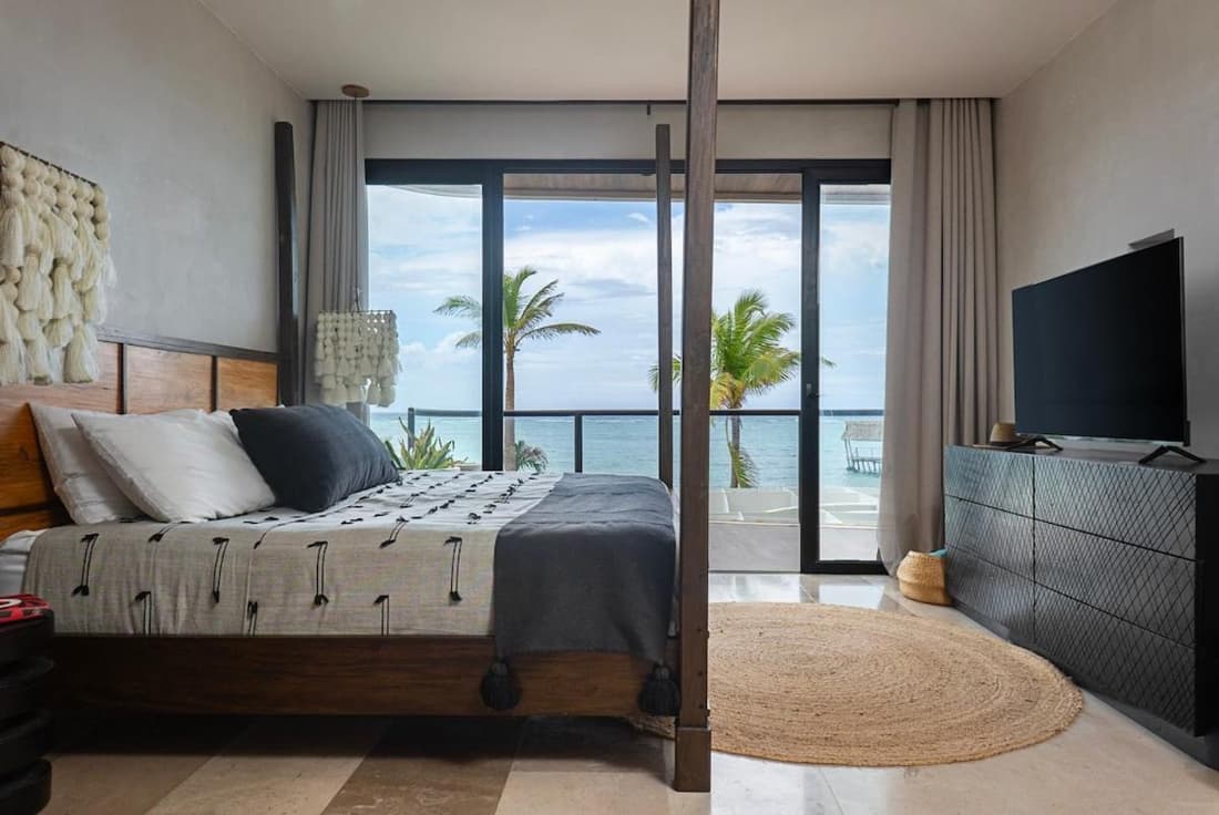 Beachfront 2BR Apartment at Tankah Bay
