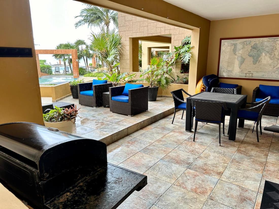Ground floor 2 bdrs condo large terrace at ELFARO by DPM