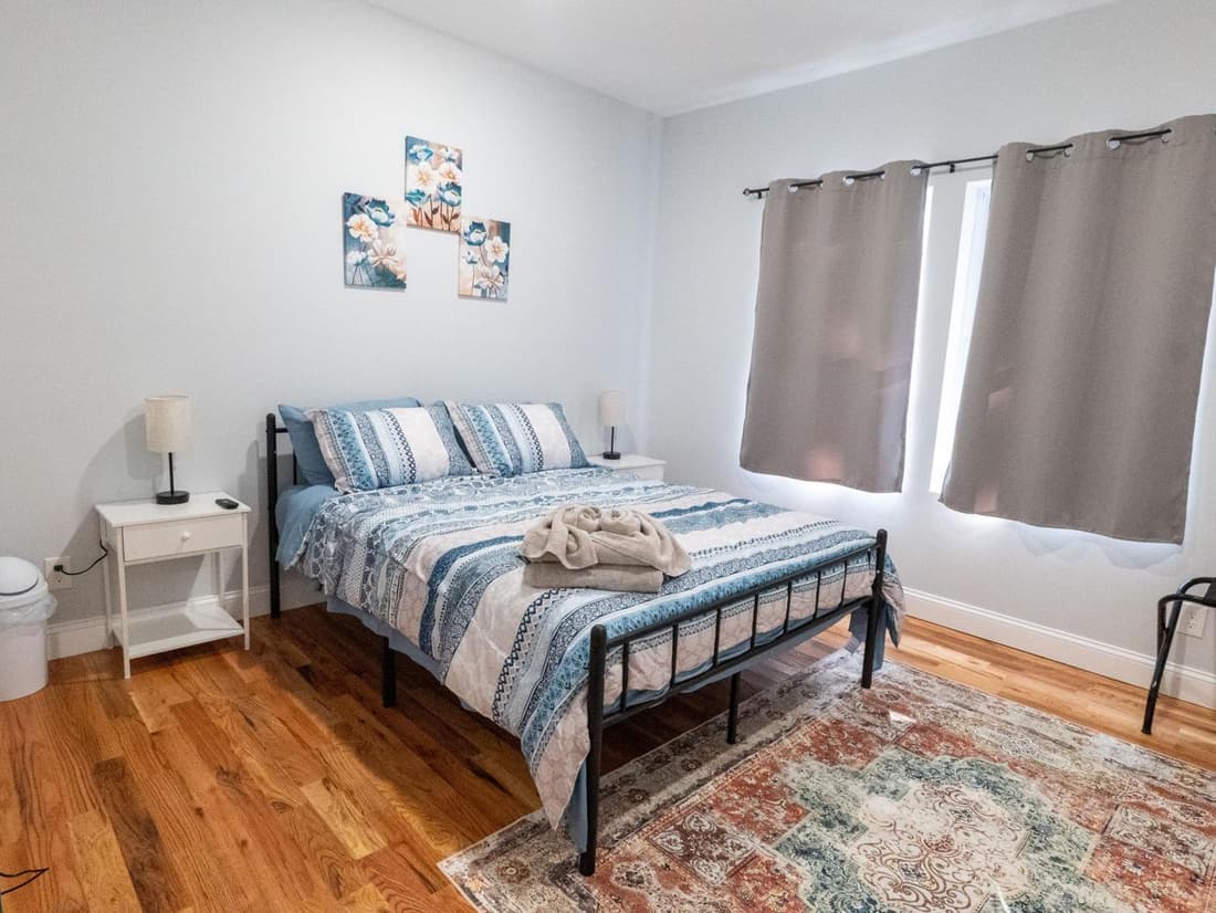 4 New Apts - 3 Bed Apt 1st Floor & 3 Bed Apt 2nd Floor - 1 Bed Studio Apt Ground Floor & 1 Bed Studio Apt Ground Floor near Penn Station EWR Airport Beth Israel Hospital Manhattan NYC