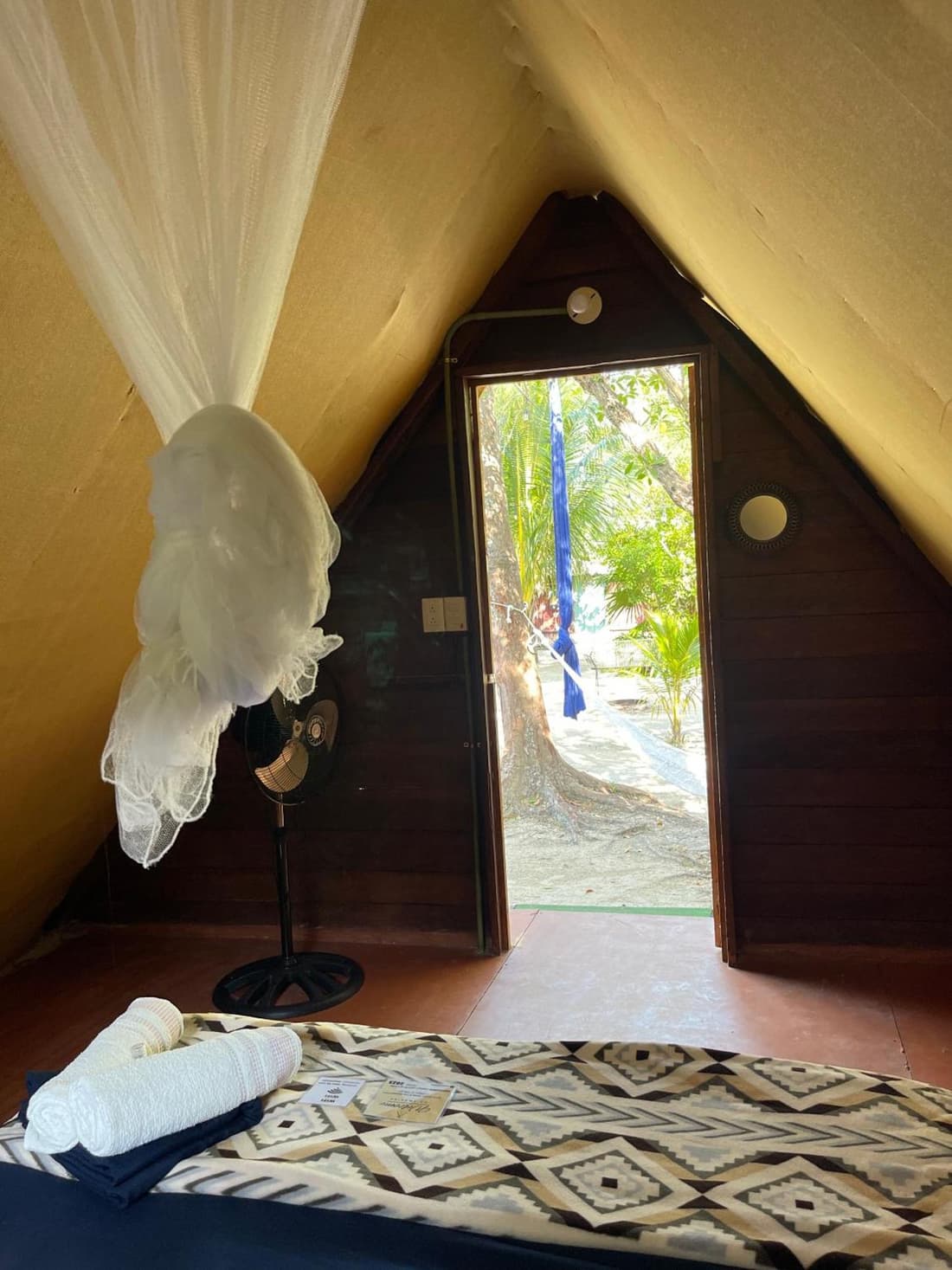 La Aldea Holbox Cabañas y Camping