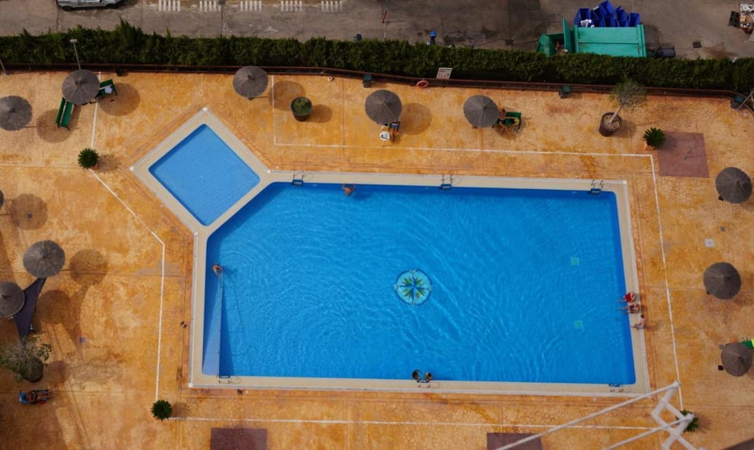 Mael Studio avec piscine et jolie vue mer