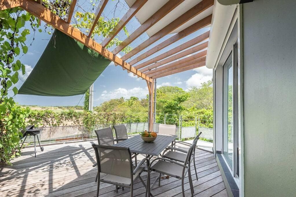 T3 Lumineux avec vue exceptionnelle et piscine Oasis de nature et Sérénité